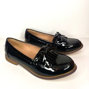 Patent leather loafers
